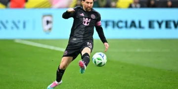 Lionel Messi en plena competencia. (AFP)