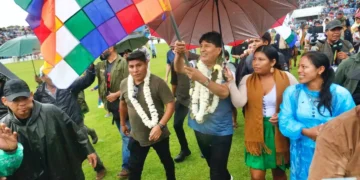 Evo Morales y Leonardo Loza, en Bulo Bulo.