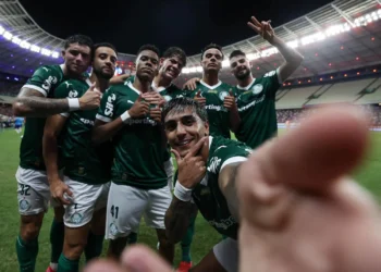 Jugadores de Palmeiras celebran un gol