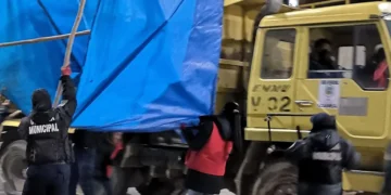 Personal de la Alcaldía realizó el operativo en la madrugada. Foto: GAMEA.