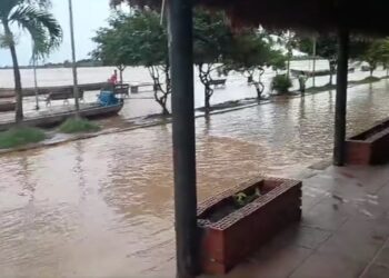 El desborde de ríos ha generado inundaciones en Beni. Foto: ABI.