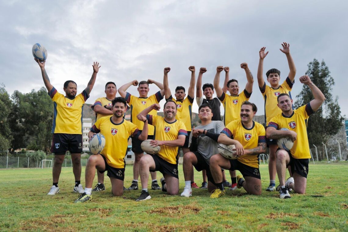 Los jugadores de Spartans Rugby Club en un momento de pausa de su entrenamiento.