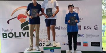 El campeón Vicente Quiroga en el podio