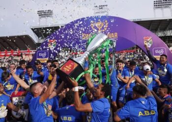 El plantel de ABB, campeón de la Copa Simón Bolívar 2024