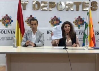 La Ministra de Salud y Deportes, María Renée Castro junto a Carlos Dabdoub, presidente del Comité Organizador