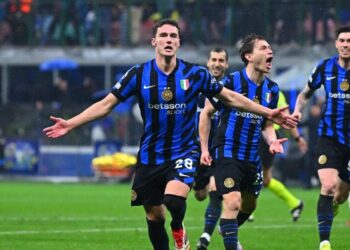 Pavard celebra el segundo gol del Inter