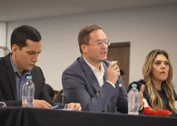 El presidente de YPFB defiende la gestión de Botrading. Foto: YPFB.