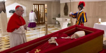 ataud_papa.jpg
