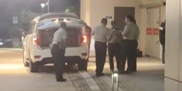 La Policía precintó el vehículo de las víctimas