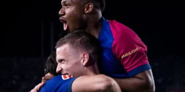 Jugadores del Barcelona celebran un gol