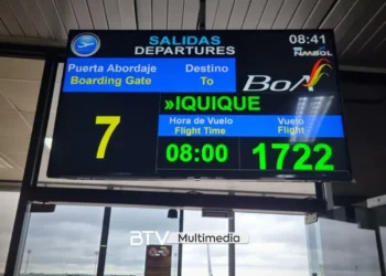 Este sábado se inauguró el primer vuelo. Foto: Bolivia Tv.