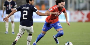 Ben Brereton Díaz supera a Robert Rojas en el último duelo entre Chile y Parguay