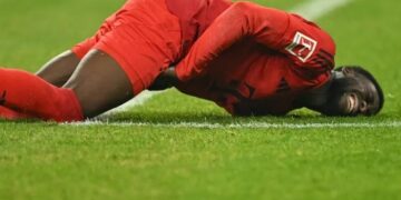 Alphonso Davies cuando se lesionó jugando con el Bayern