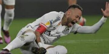Neymar luego de lesionarse