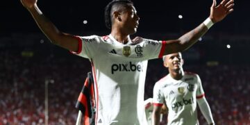 Bruno Henrique celebra su gol