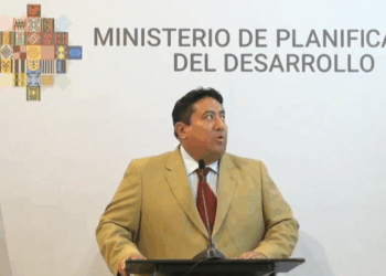 El viceministro de Planificación y Coordinación explica los gastos para atender la emergencia.
