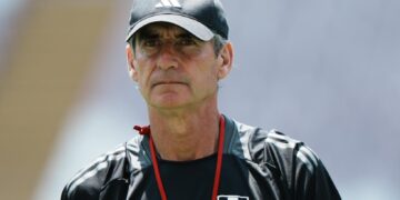 Óscar Ibáñez en un entrenamiento de la selección peruana