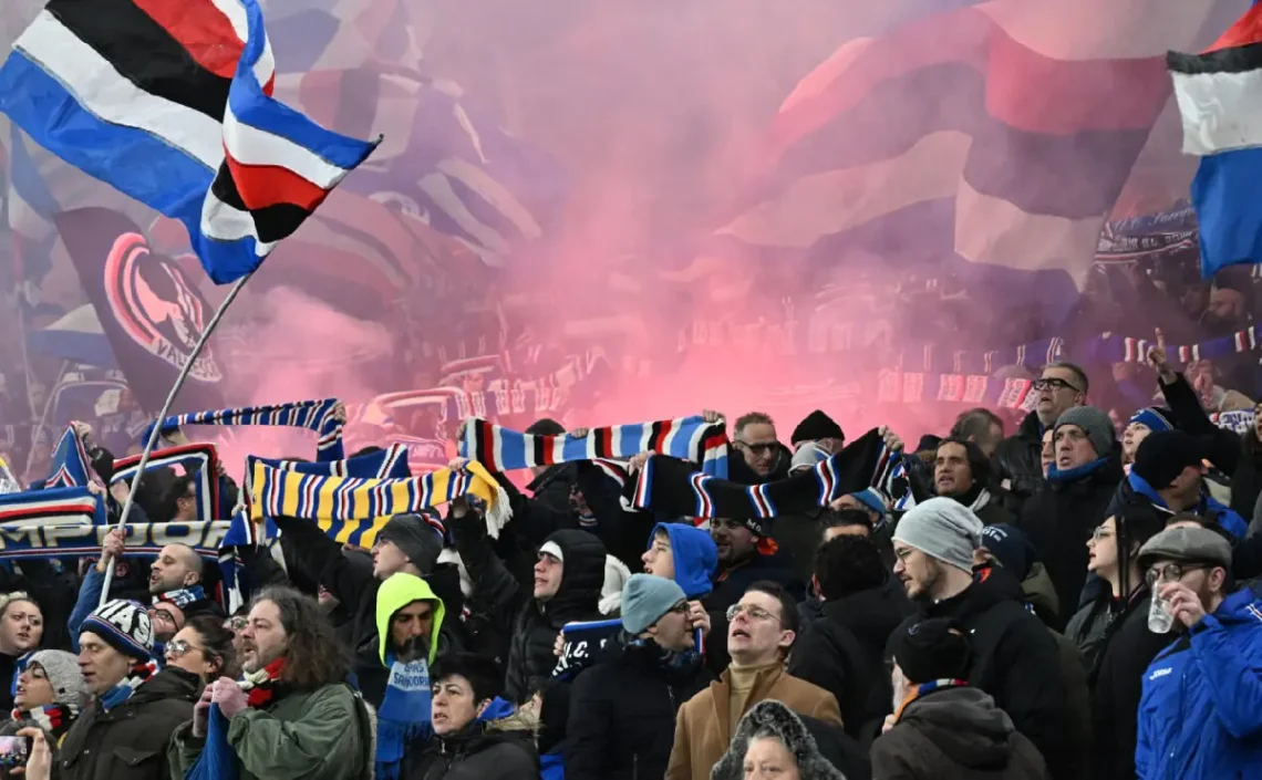 Aficionados de Sampdoria (FOTO: AFP)