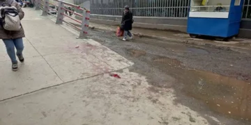 Un joven de aproximadamente 25 años de edad perdió la vida luego de ser apuñalado por un antisocial. El hecho ocurrió la tarde de este martes