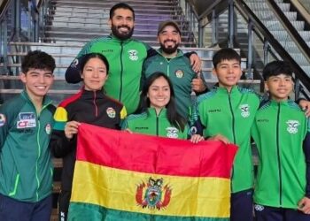 El equipo boliviano de karate.