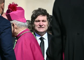 milei_papa.jpg