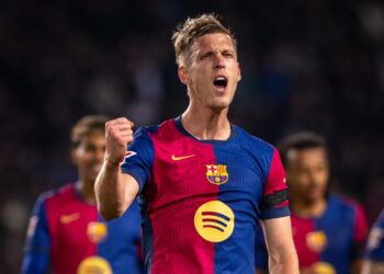 Dani Olmo celebrando un gol con el Barcelona