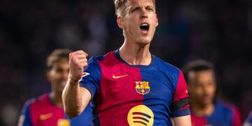 Dani Olmo celebrando un gol con el Barcelona