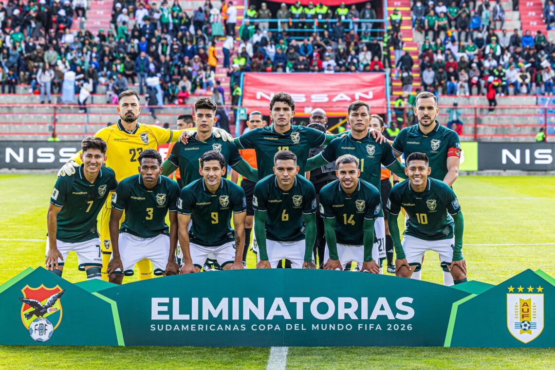 El once que Bolivia presentó frente a Uruguay
