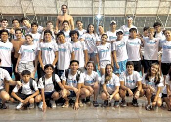 Los integrantes del club Sport Motion de Santa Cruz.