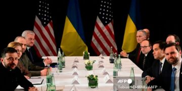 La reunión se desarrolla en Arabia Saudita