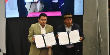 El ministro de Justicia, César Siles, durante el lanzamiento del programa. FOTO: APG