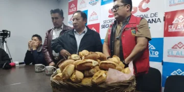 Reunión entre la Alcaldía de El Alto y el sector panificador. FOTO: GAMEA
