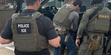 El ICE continúa realizando redadas/ ICE