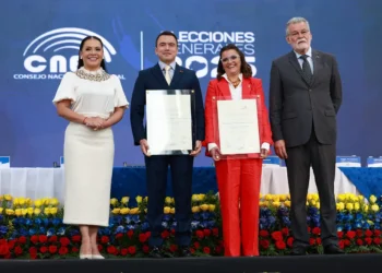 Daniel Noboa y la vicepresidenta María José Pinto, recibieron sus credenciales/ RRSS Daniel Noboa