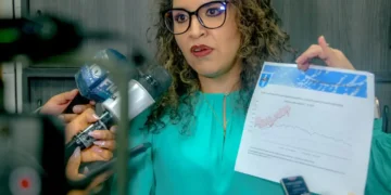 La ministra de Salud, María Renée Castro, en entrevista con BTV. FOTO: Ministerio de Salud