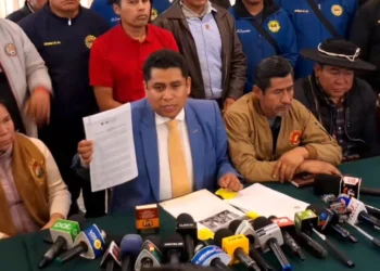 Representantes de la Alianza Popular, de Andrónico. Foto: Tele Estrella.