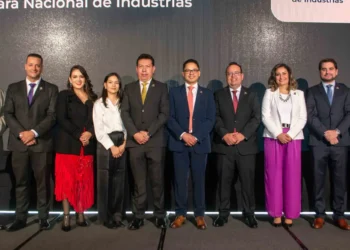 Edgar Maldonado, Hermann Koester, Inés Lara, Eliana Arteaga, Wildo Dolz, Gonzalo Morales, José Eduardo Iriarte, Cynthia Valencia, Luis Lugones y Antonio Lazo.