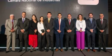 Edgar Maldonado, Hermann Koester, Inés Lara, Eliana Arteaga, Wildo Dolz, Gonzalo Morales, José Eduardo Iriarte, Cynthia Valencia, Luis Lugones y Antonio Lazo.