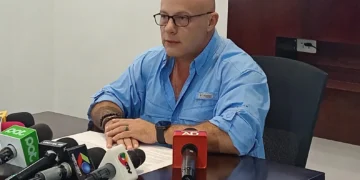 dólares