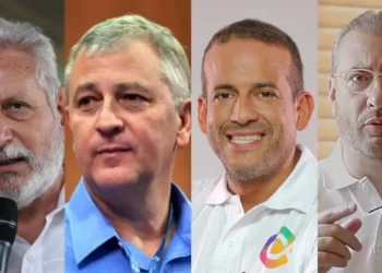Líderes curceños Rubén Castas, Branko Marinkovic, Luis Fernando Camacho y Rómulo Calvo.