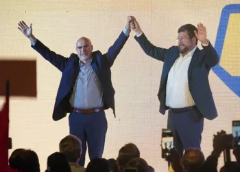 José Luis Lupo y Samuel Doria Medina, el primer binomio inscrito. Foto: APG