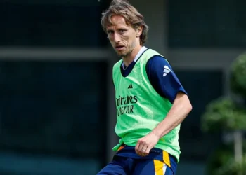 El croata Luka Modric en una práctica del Madrid (AFP)