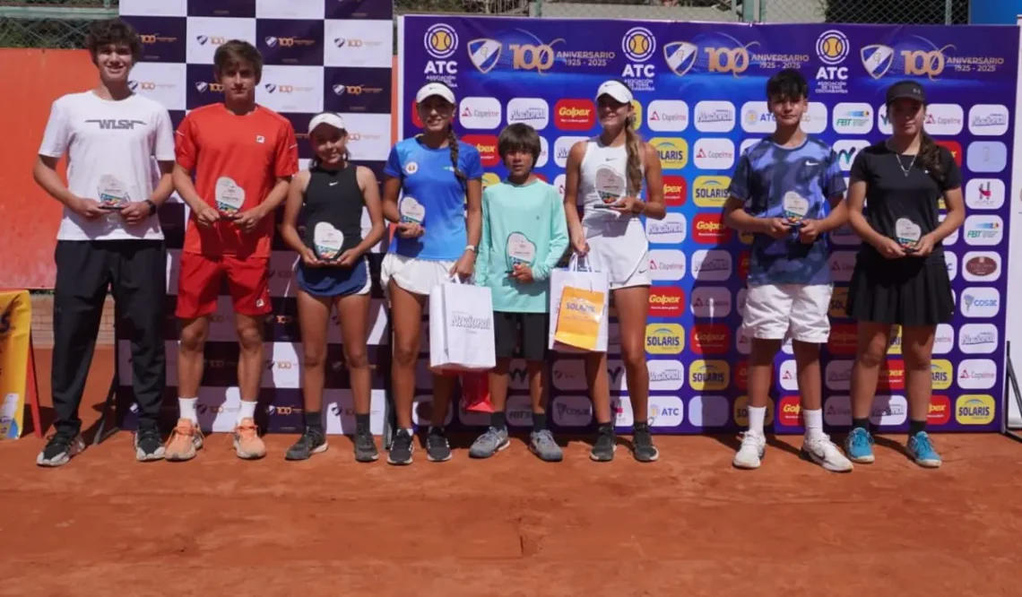 Todos los distinguidos del campeonato internacional que se disputaron en Cochabamba (Federación Boliviana de Tenis)