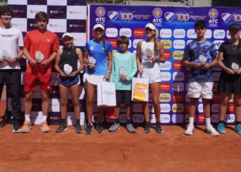 Todos los distinguidos del campeonato internacional que se disputaron en Cochabamba (Federación Boliviana de Tenis)