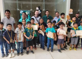 Los premiados (Federación Boliviana de Ajedrez)