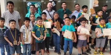 Los premiados (Federación Boliviana de Ajedrez)