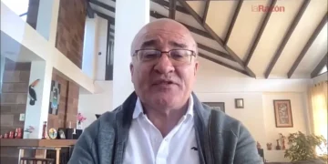 El exministro Hugo Moldiz en entrevista con Piedra, Papel y Tinta.