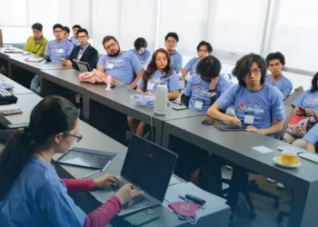 Participantes del programa IncubaUnión. (Foto: Banco Unión).