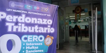 Quedan 40 días para que los contribuyentes con deudas desde 2012 hasta 2022 paguen sus impuestos. FOTO: GAMLP