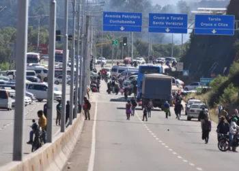 Los bloqueos se instalaron desde la madrugada del lunes. Foto: RRSS.